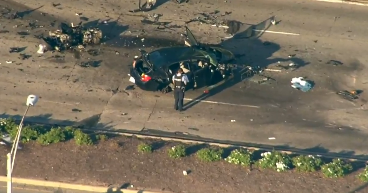 Police: Lake Shore Drive reopens after 1 killed, 7 injured in crash ...