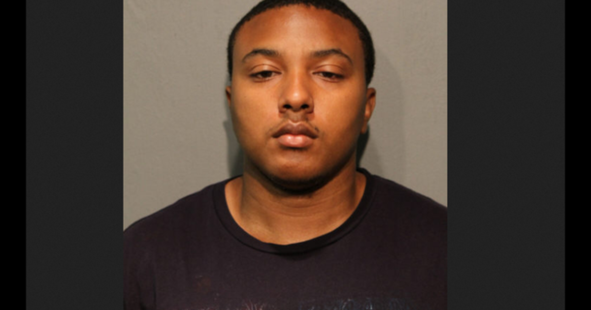 Man charged with stabbing man to death in Old Town | FOX 32 Chicago