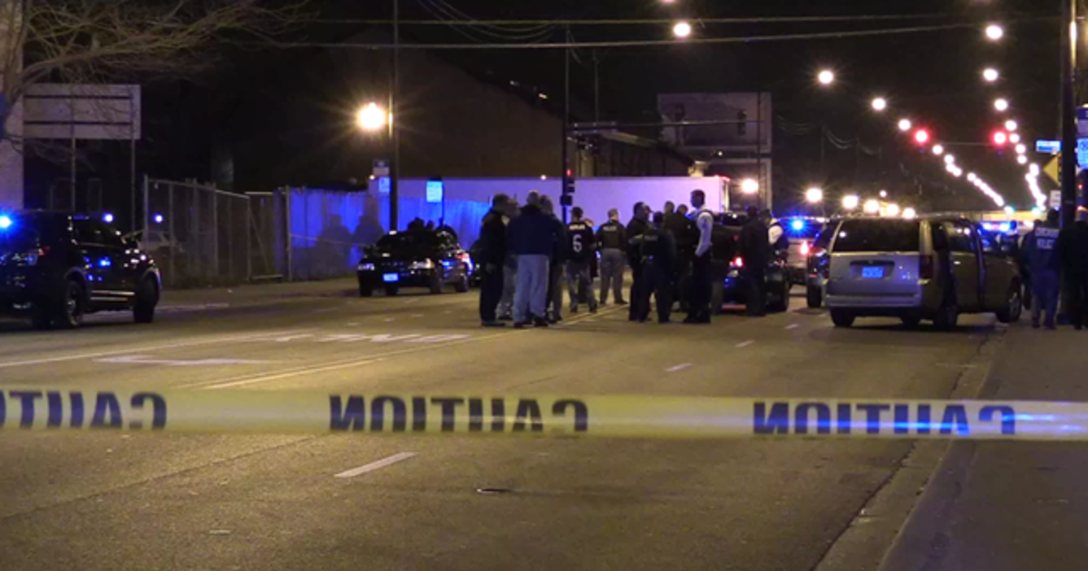Teen charged with shooting Chicago cop with pellet gun in Austin | FOX ...