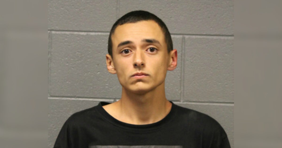 Man wearing body armor and with a loaded gun arrested at Chicago's ...