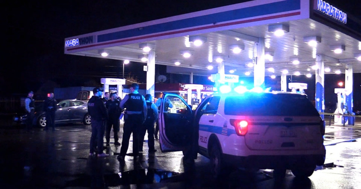 Man shot, wounded inside vehicle at South Side gas station | FOX 32 Chicago