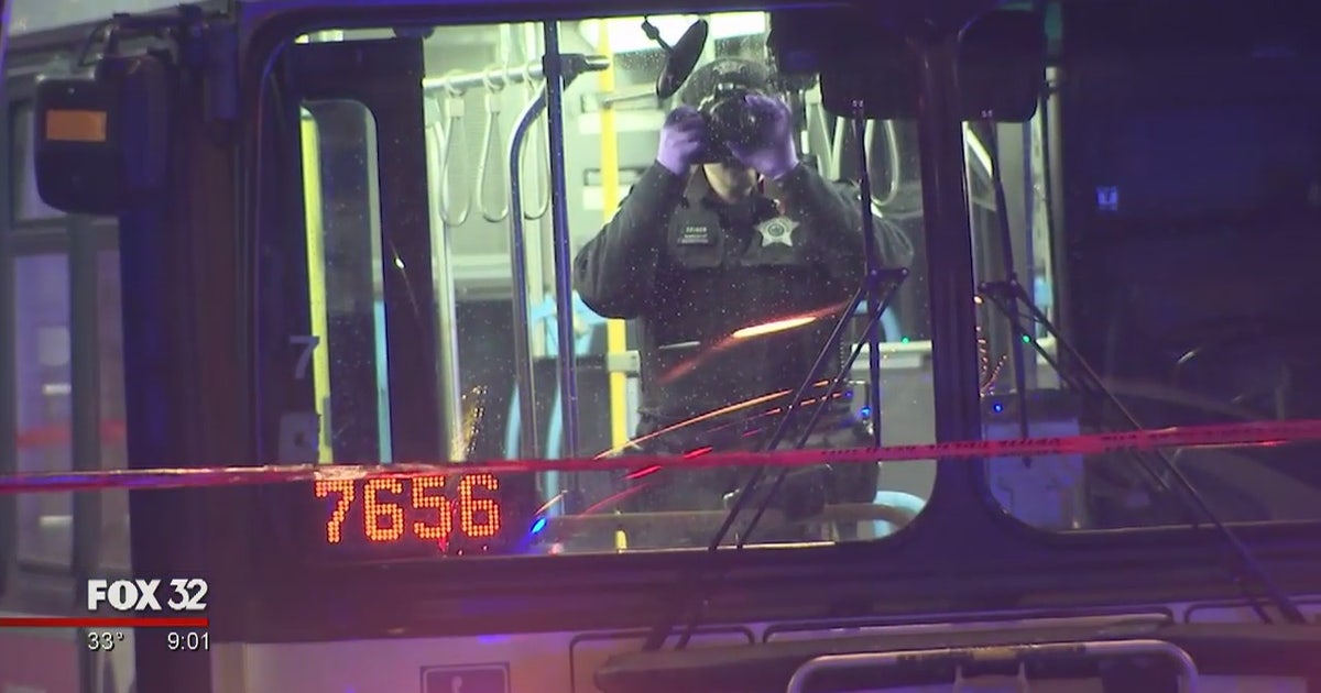 2 people shot, including 13-year-old boy, in Gresham | FOX 32 Chicago