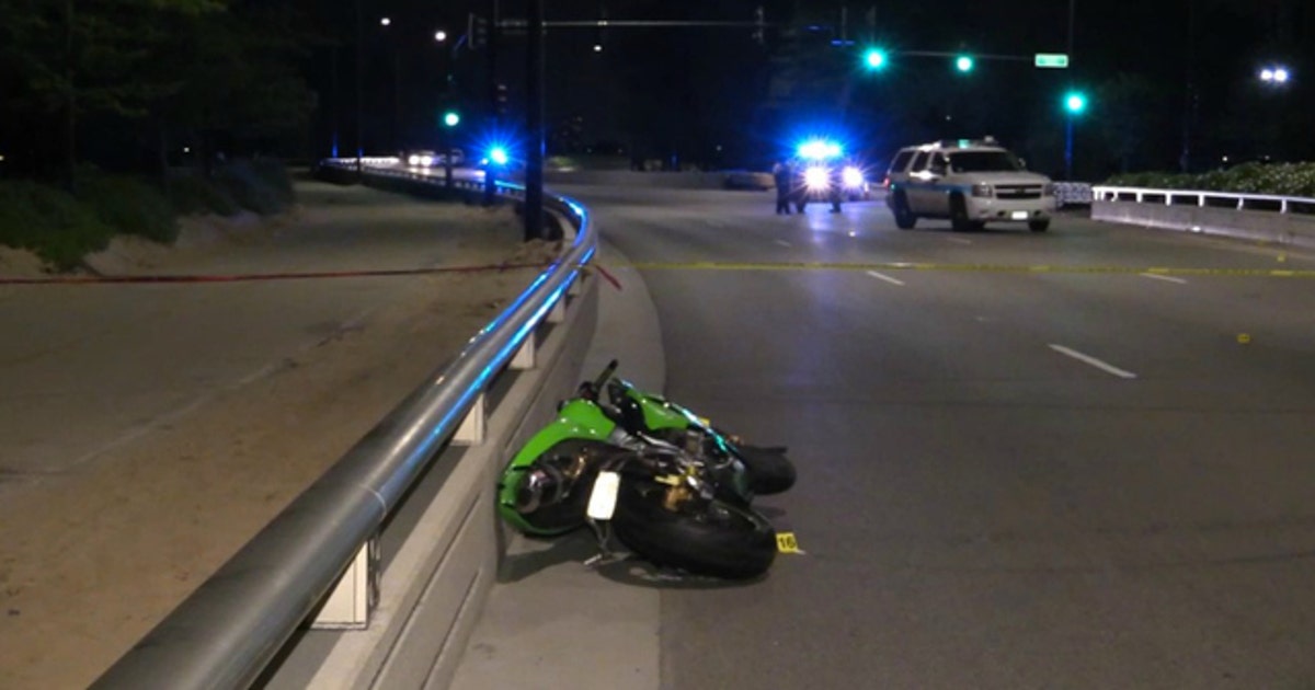 Motorcyclist killed in crash on Lake Shore Drive | FOX 32 Chicago