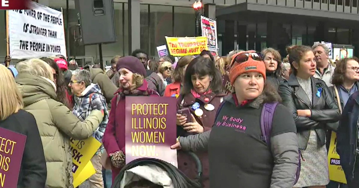 Pro-choice supporters rally in Chicago for expanded abortion rights ...