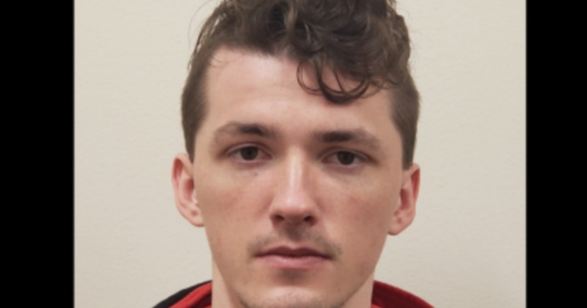 Suburban man arrested on child pornography charges | FOX 32 Chicago