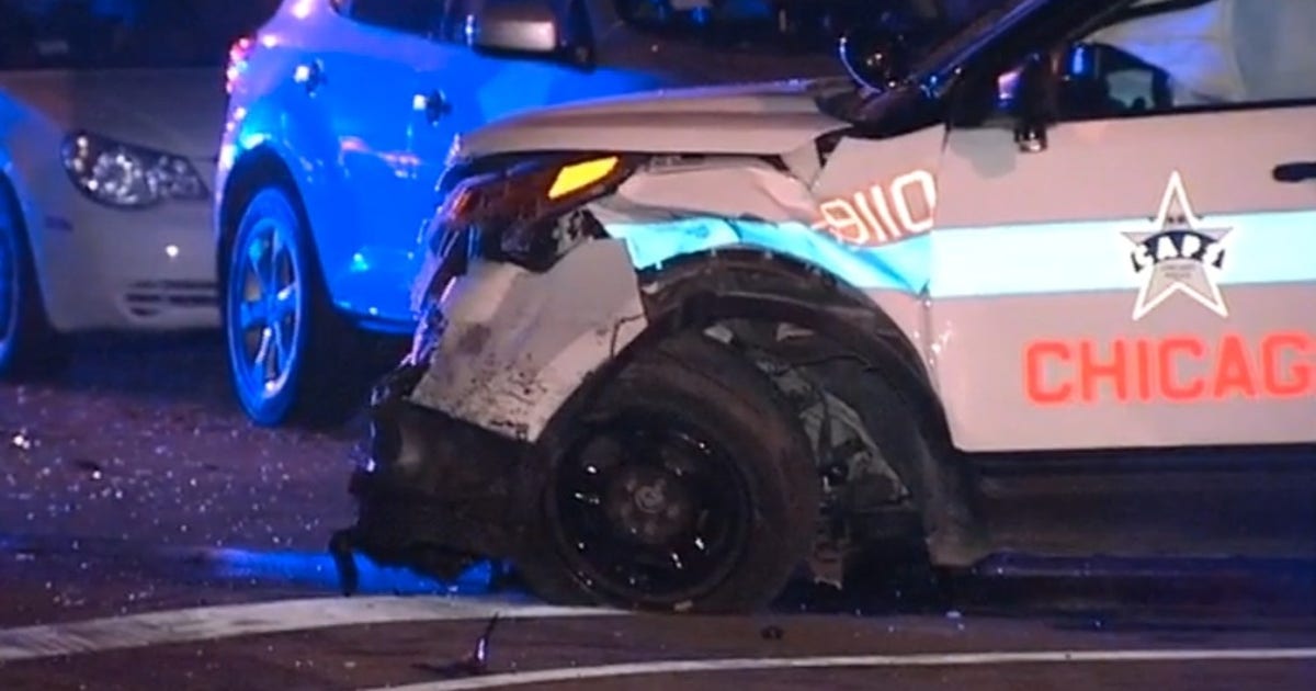 Two Chicago Police officers injured in Englewood crash | FOX 32 Chicago
