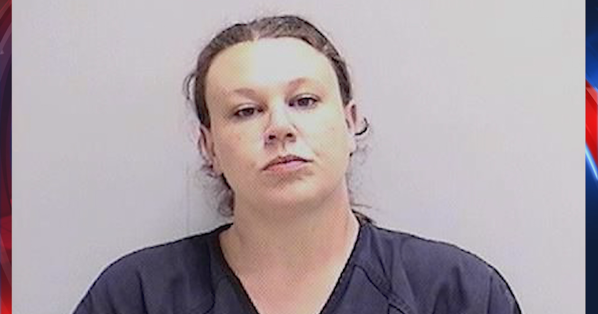 Mother accused of selling preteen daughter for sex | FOX 32 Chicago