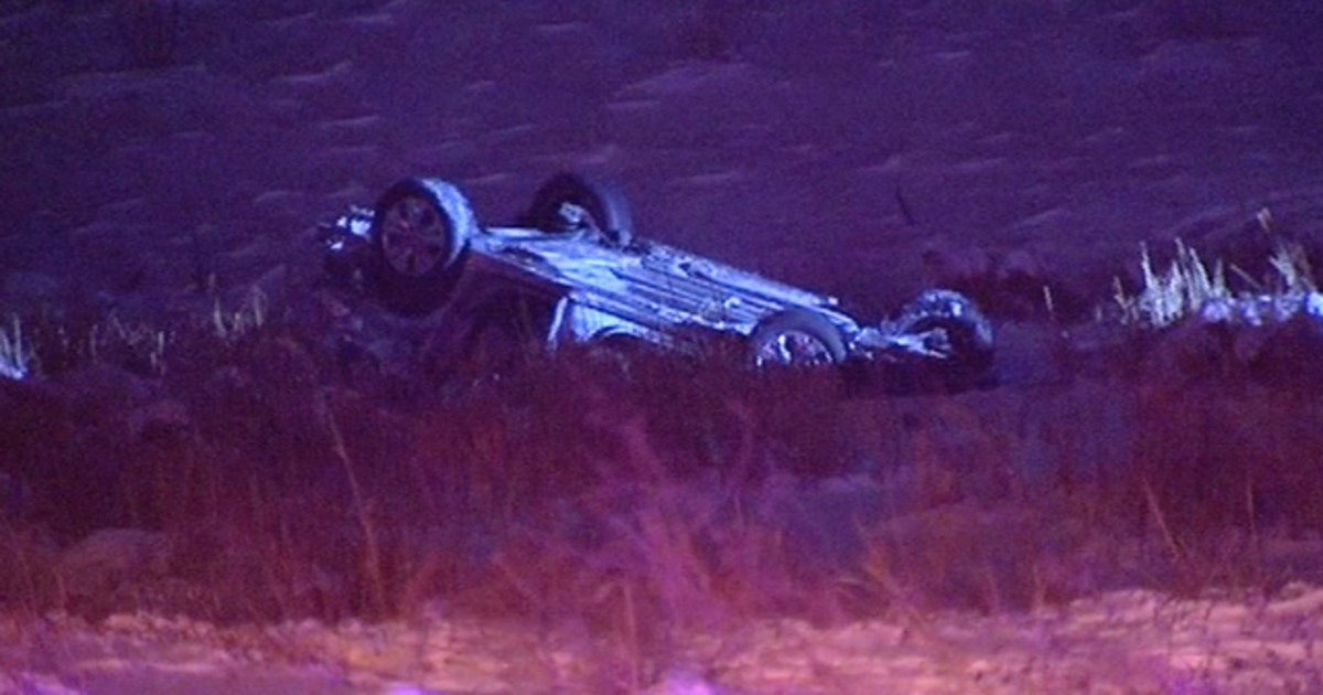 Man killed when stolen car crashes into Round Lake Beach pond | FOX 32 ...