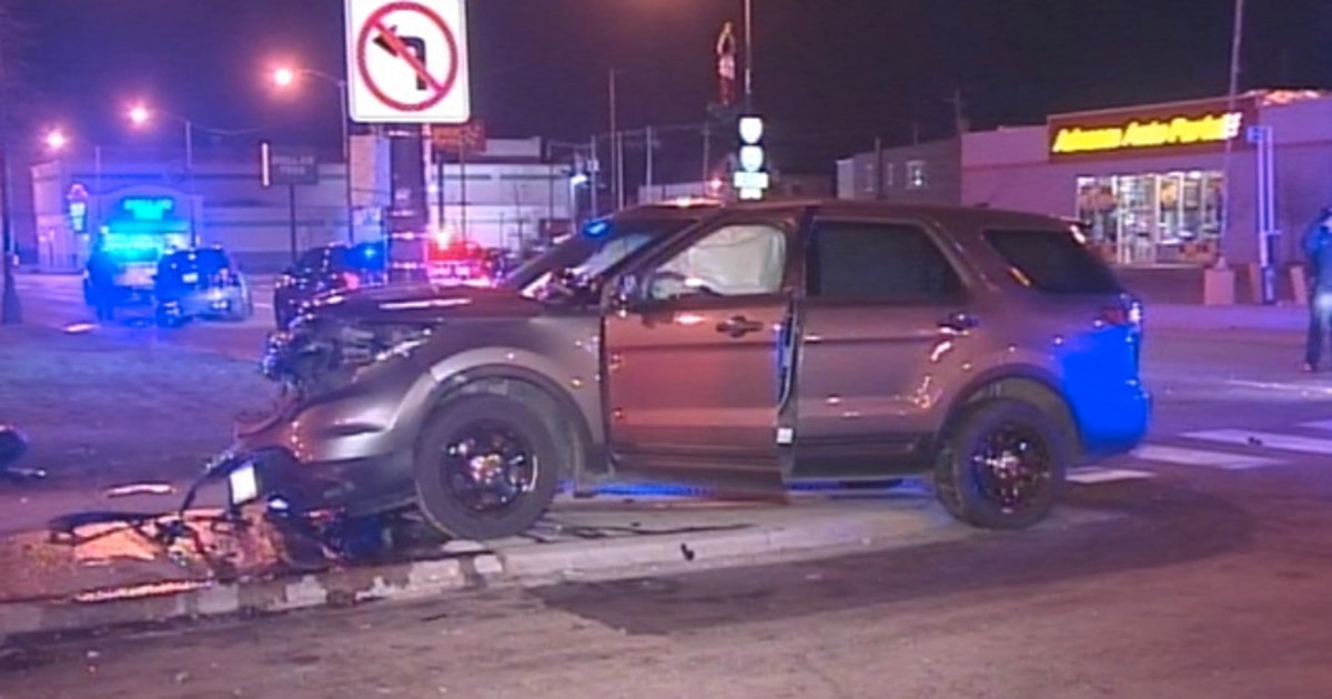 5 cops injured when 2 police SUVs collide on South Side | FOX 32 Chicago