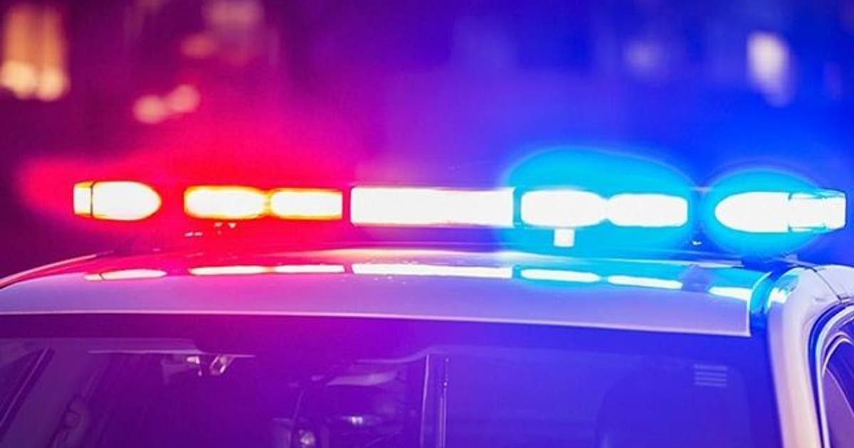 Man shot to death behind his home in Aurora | FOX 32 Chicago