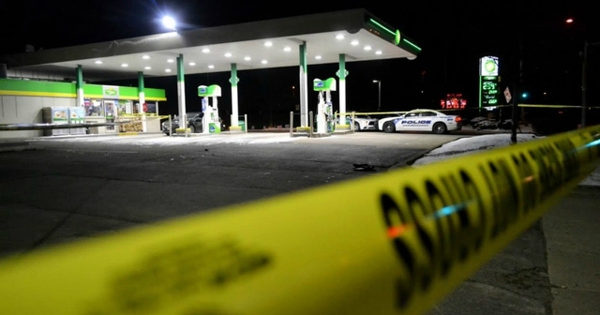 Two shot at gas station Markham | FOX 32 Chicago