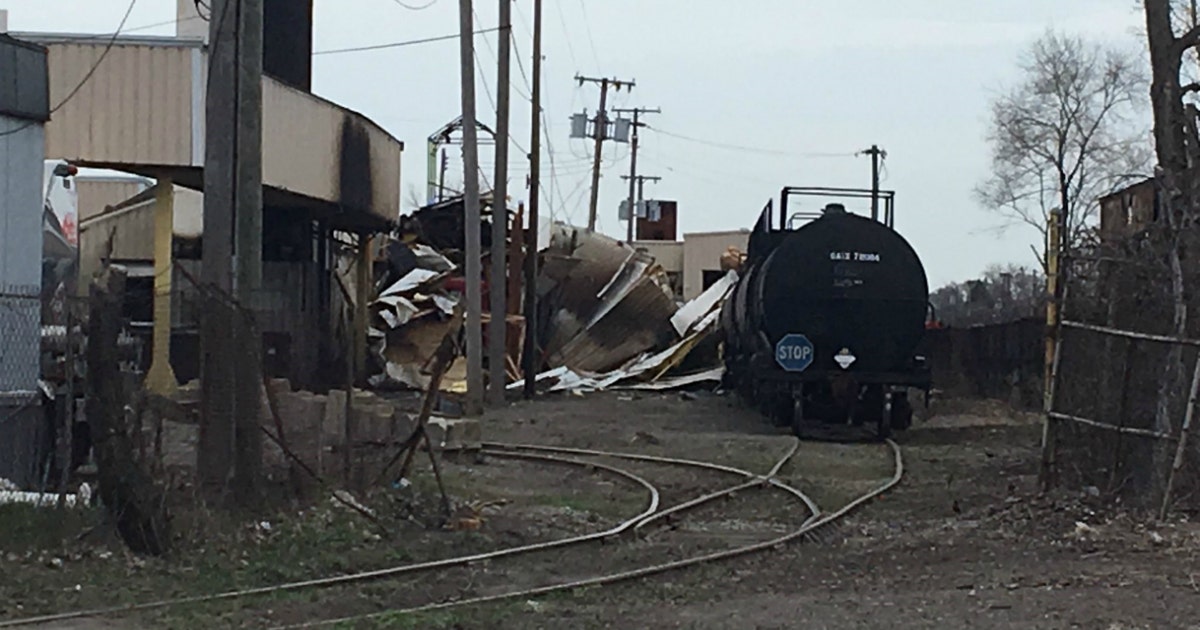 Man hospitalized after explosion at East Chicago rail yard | FOX 32 Chicago