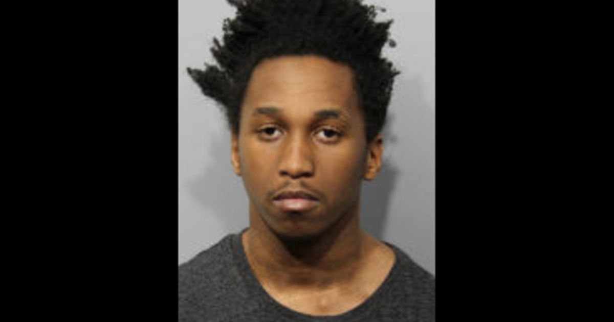 Teen charged after attacking cop, trying to take his gun in suburbs ...