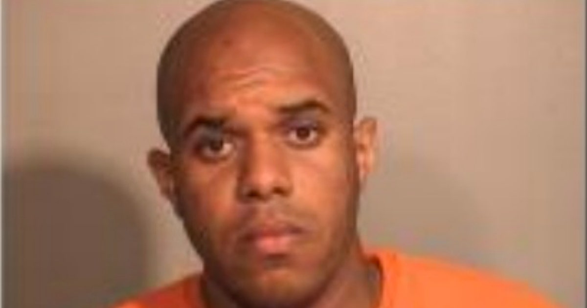 Man charged with fatally shooting wife, teenage girl in Crystal Lake ...