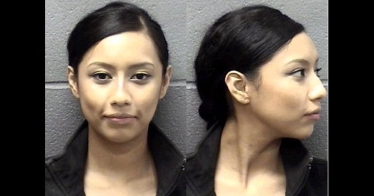 Elgin woman charged with punching man, stealing his phone | FOX 32 Chicago