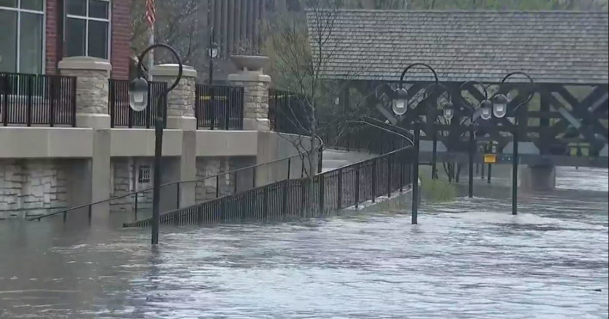 Rain tapers off but flooding continues: weather service | FOX 32 Chicago
