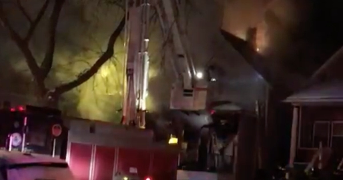Far South Side blaze investigated as arson | FOX 32 Chicago