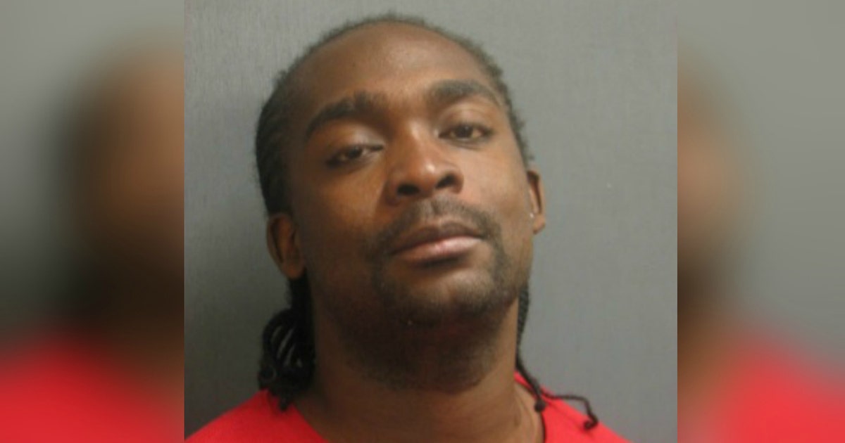 Man charged with robbing Skokie bank at gunpoint | FOX 32 Chicago