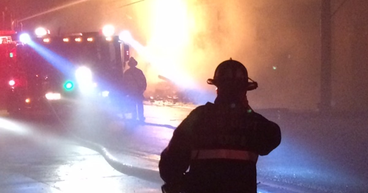 Partial building collapse in 2-alarm Avondale warehouse fire | FOX 32 ...