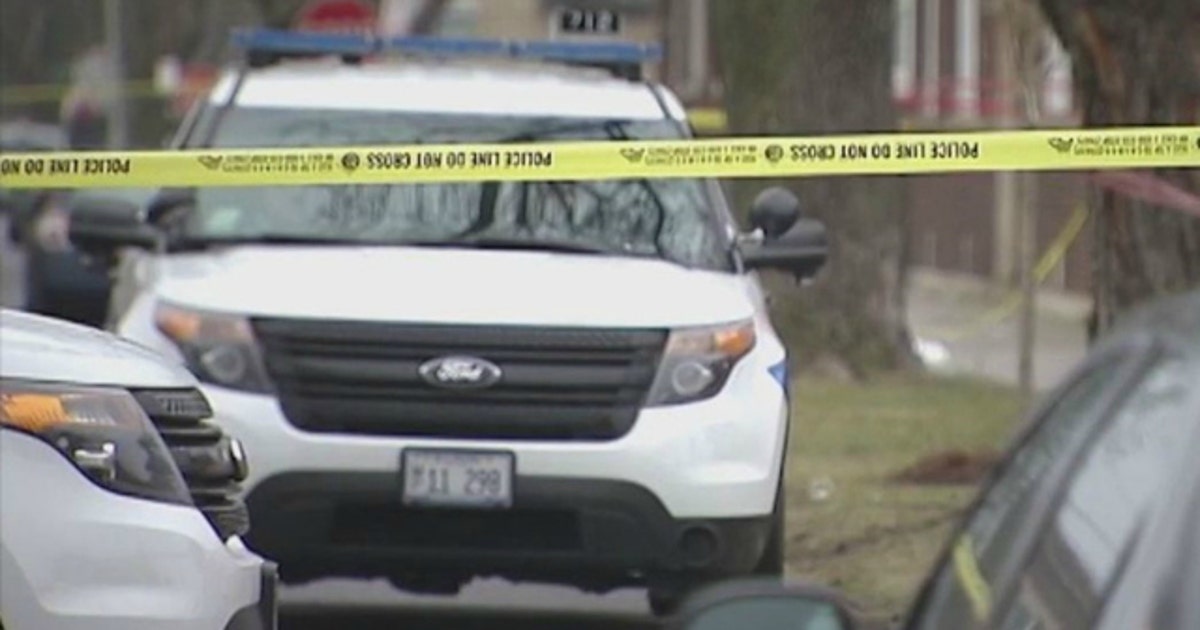 Boy, 17, charged in Chicago armed robbery