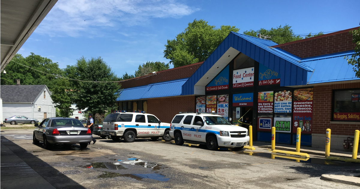 Man shot, carjacked while pumping gas in Calumet Heights | FOX 32 Chicago
