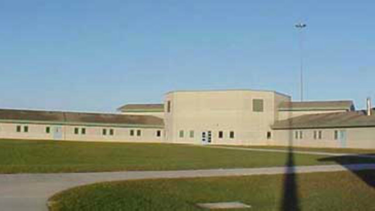 Illinois To Close Youth Correctional Facility In Kewanee Illinois To Close Youth Correctional Facility In Kewanee