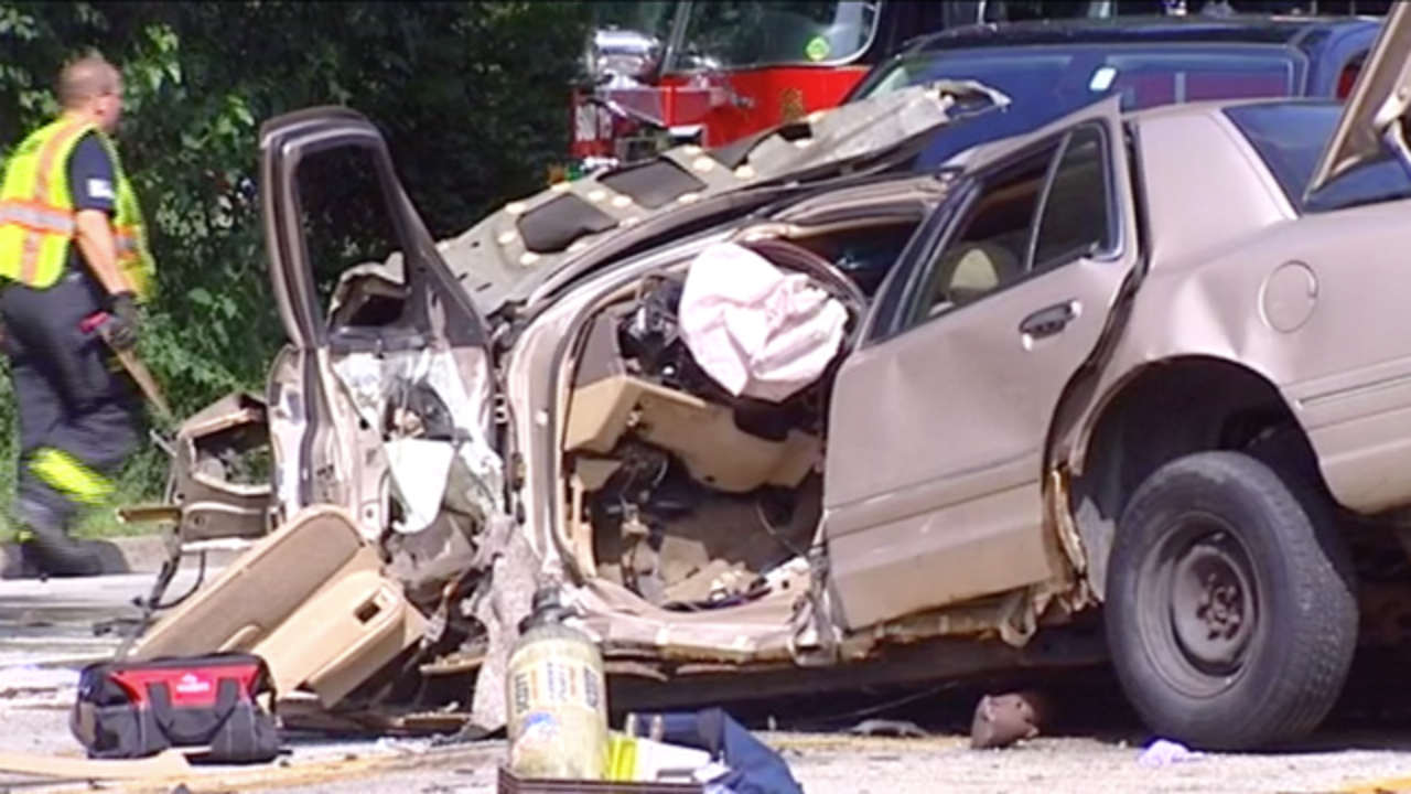 Woman and daughter killed in crash near Bensenville FOX 32 Chicago