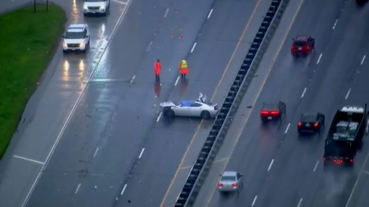 Man killed in crash on Ford