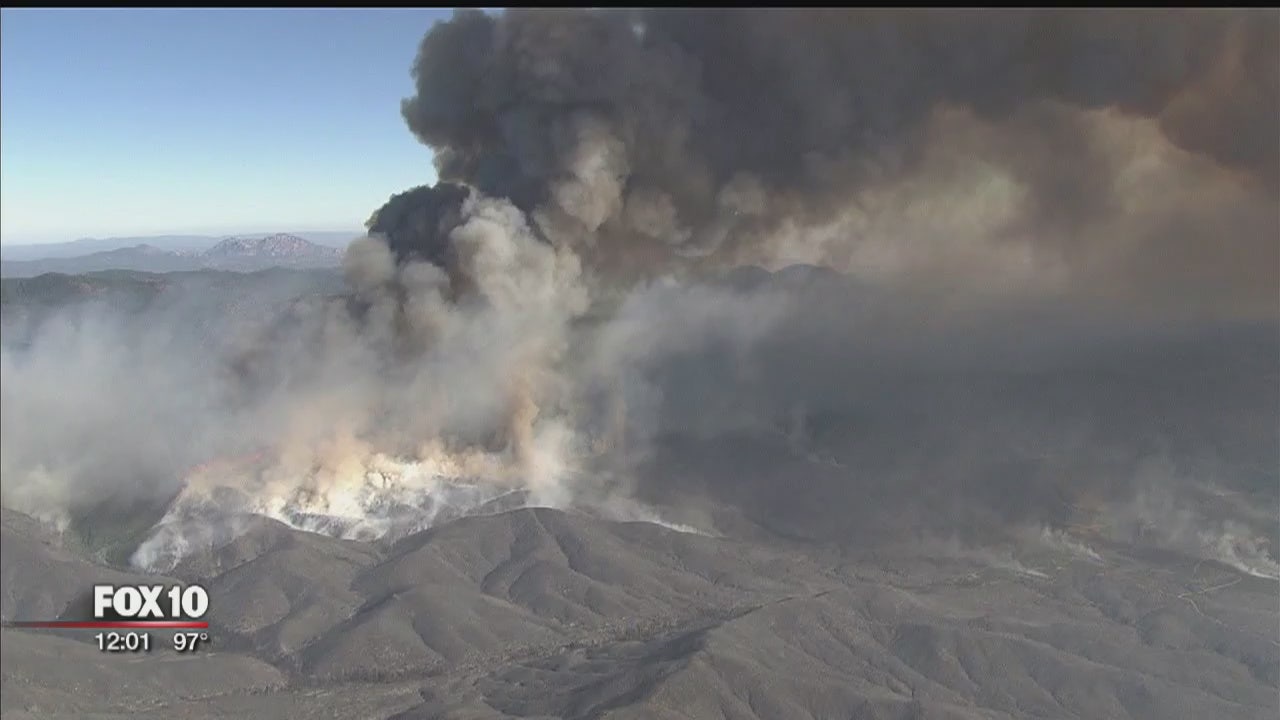 Goodwin Fire burns nearly 25,000 acres, forces residents to evacuate ...