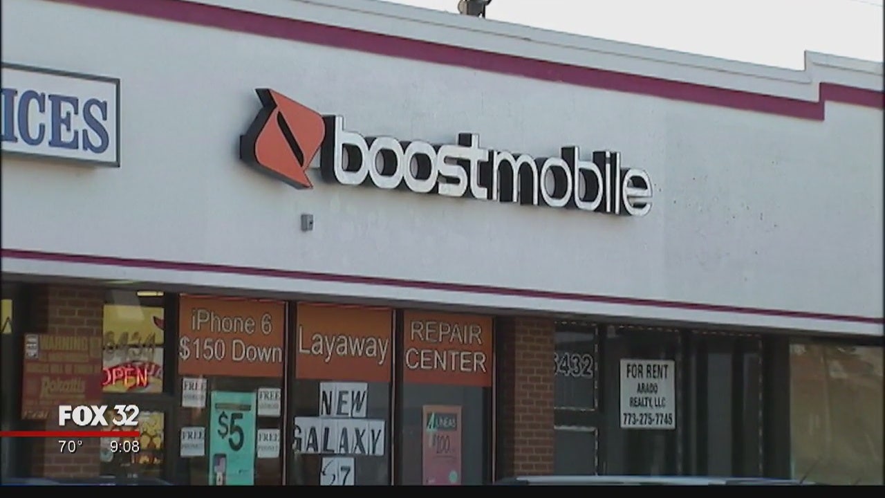Robbers armed with pepper spray target cell phone stores