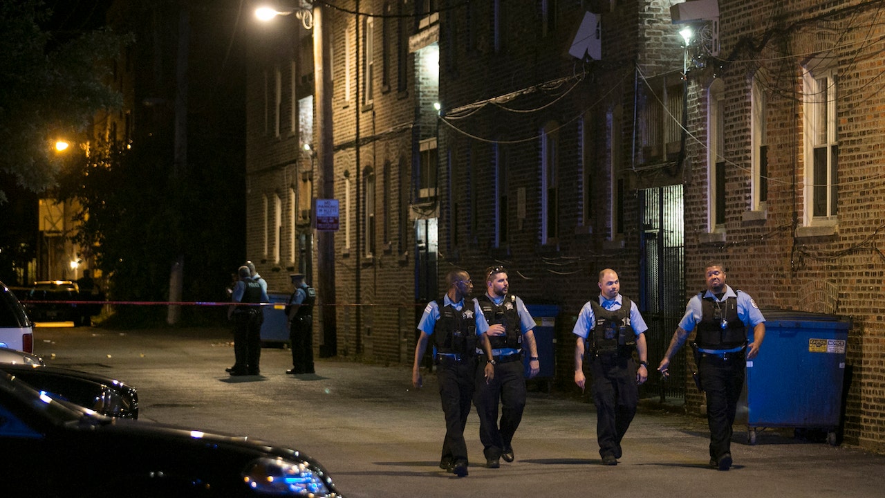 Teen killed, another wounded in Kenwood shooting ‘It was crazy'