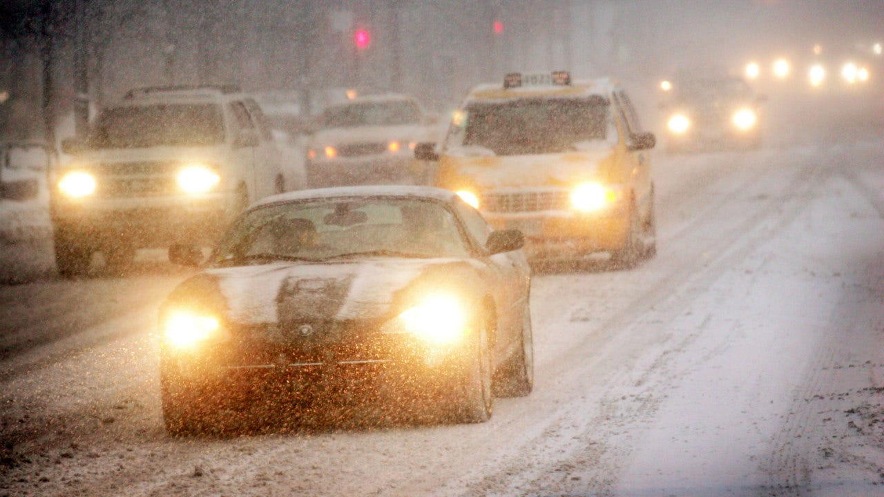 Illinois Officials Preach Caution On The Roads This Winter FOX 32 Chicago   C2d5b421 GETTY Chicago Snow Roads 1543236548574 6438822 Ver1.0 