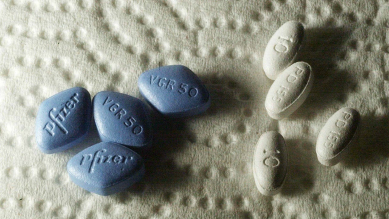 Sildenafil vs Viagra: which to choose? - Dr Fox