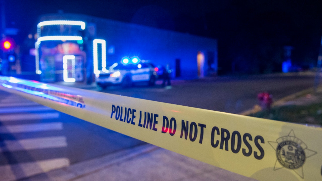 1 killed, 2 wounded in Lawndale shooting