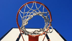 Police warn residents of robbers targeting teens playing basketball