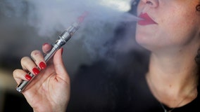 US vaping illness count jumps to 805, deaths rise to 13