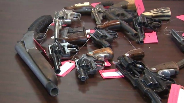 Chicago police to host 'no questions asked' gun turn-in events on Saturday