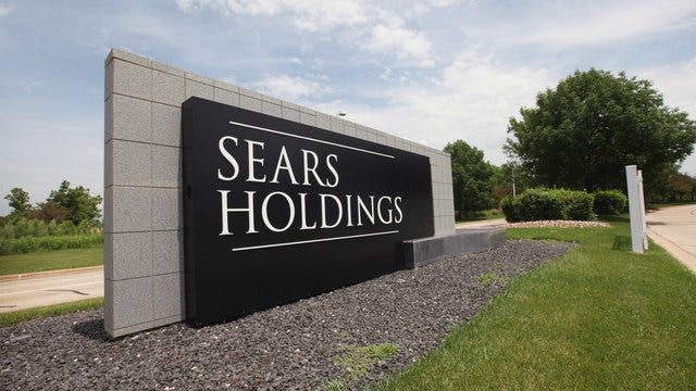 Sears lays off 220 workers, primarily at Hoffman Estates headquarters