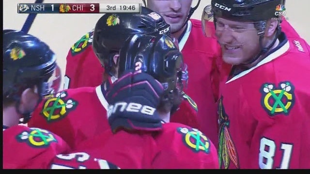 Kane extends point streak as Blackhawks beat Predators 4-1