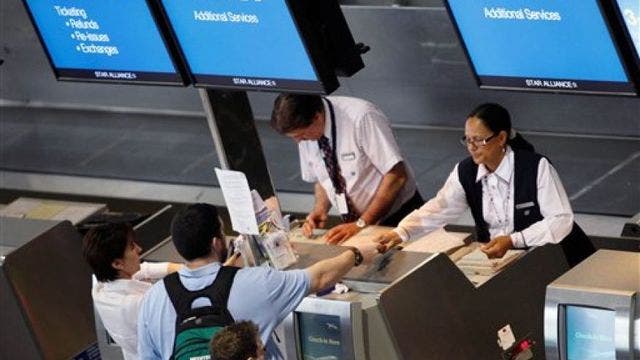 Experts: Airfares to drop to record lows by end of August