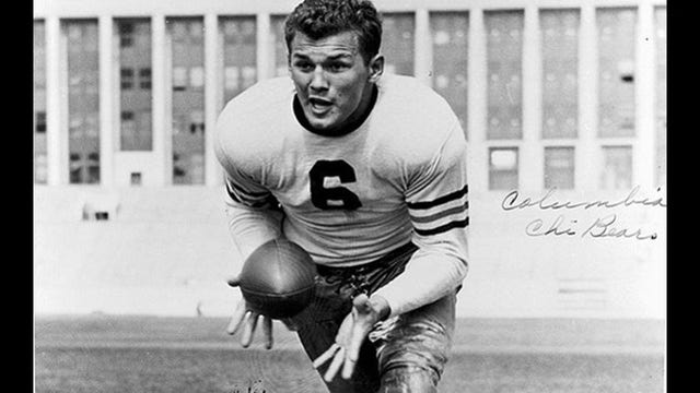 Oldest former Bears player Siegal dies at 97