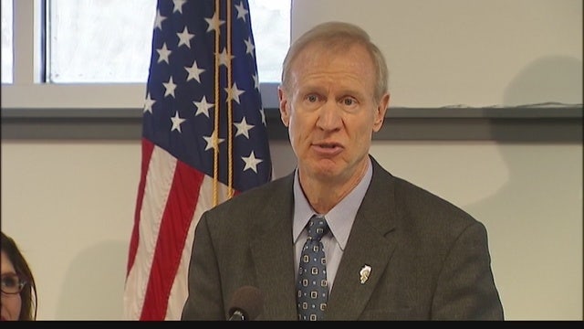Rauner implements merit pay for some workers; AFSCME opposed