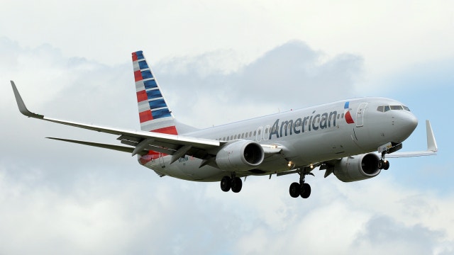Glitch has American looking for pilots for holiday flights