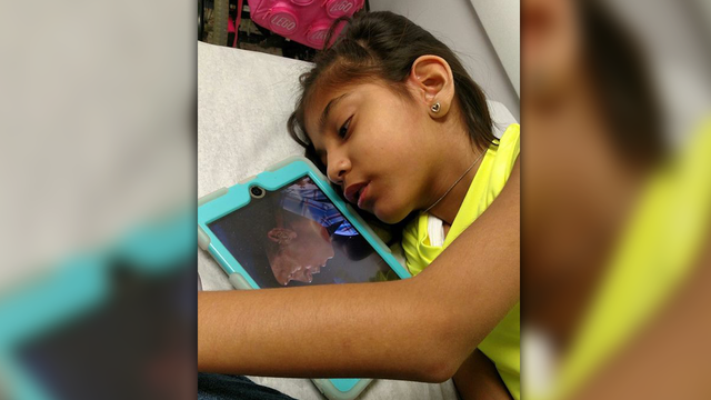 Fort Worth officer helps George Strait send message to dying Texas girl