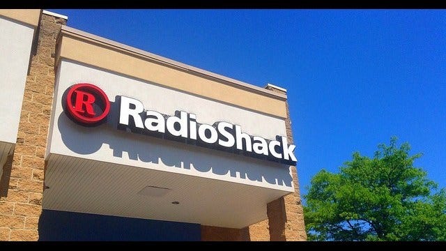 RadioShack files for bankruptcy protection, to sell stores