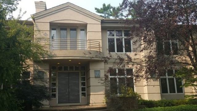 PHOTOS: Packers linebacker Julius Peppers selling Chicago-area home