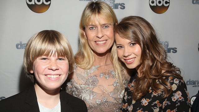 Family of late 'Crocodile Hunter' back at Animal Planet