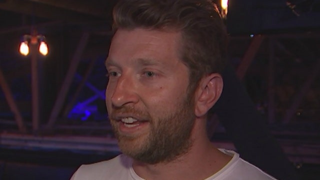 Country music star Brett Eldredge works with youth at Chicago Boys and Girls Club