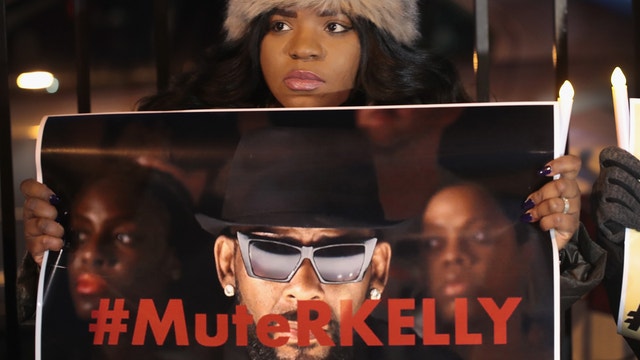 Reports: Sony drops R. Kelly after furor over allegations