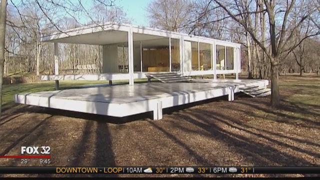 Illinois home to one-of-a kind glass house